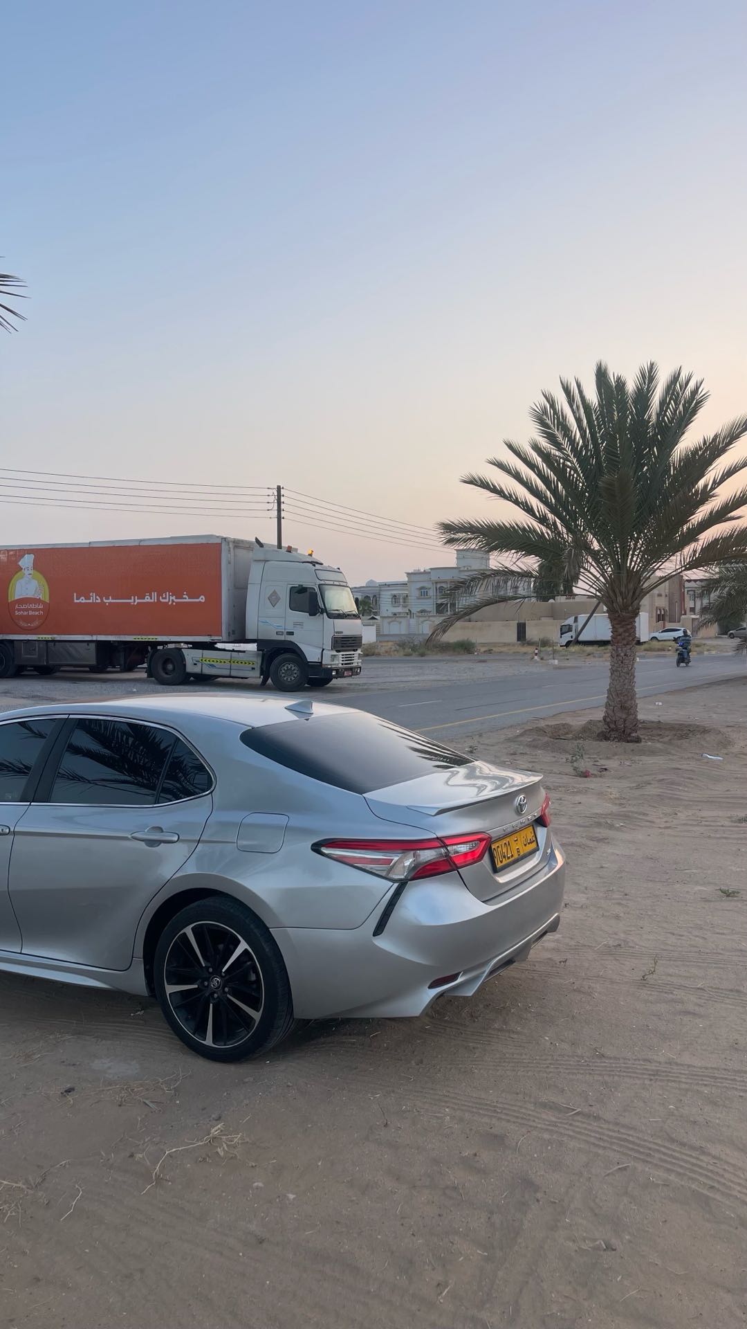 Car Image 2019 TOYOTA CAMRY SE