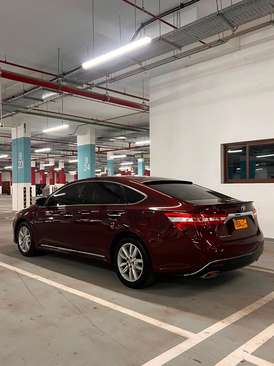 Car Image 2014 TOYOTA AVALON XLE