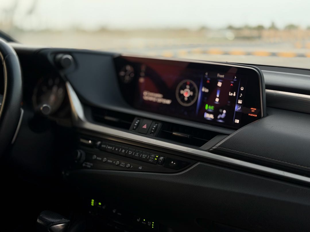 Car Image 2020 LEXUS ES F350