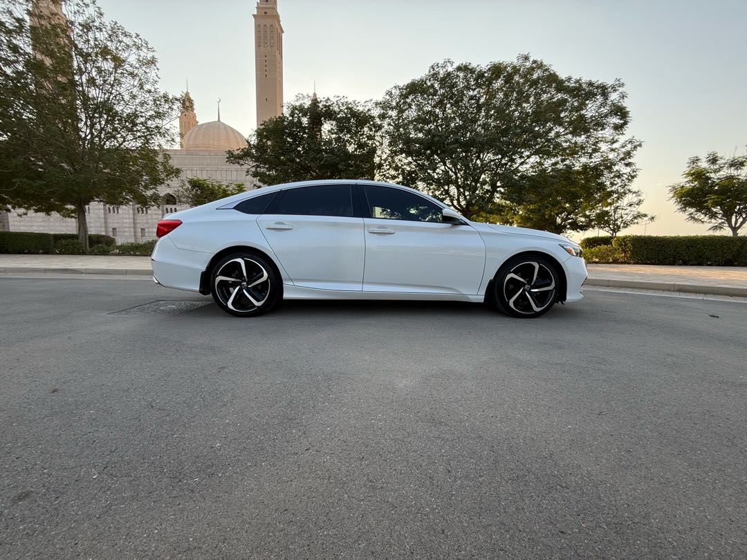 Car Image 2020 HONDA ACCORD SPORT
