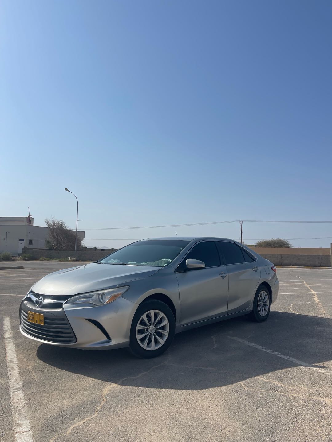 Car Image 2017 TOYOTA CAMRY LE