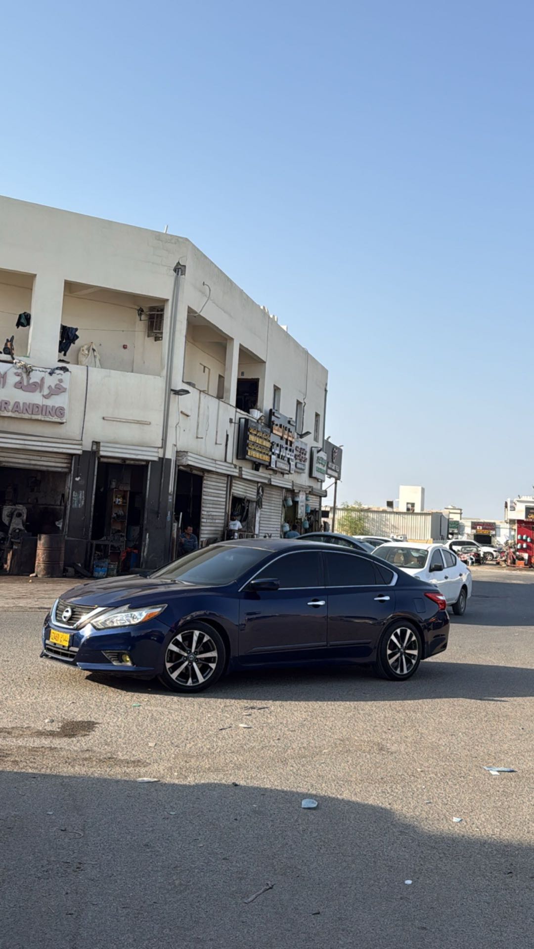 Car Image 2016 NISSAN ALTIMA SR