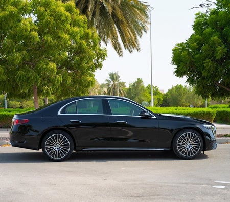 مرسيدس E Class 2024