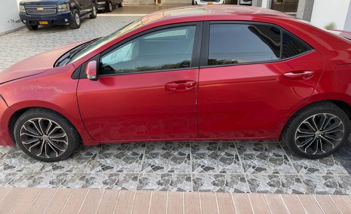 Car Image 2015 TOYOTA COROLLA S