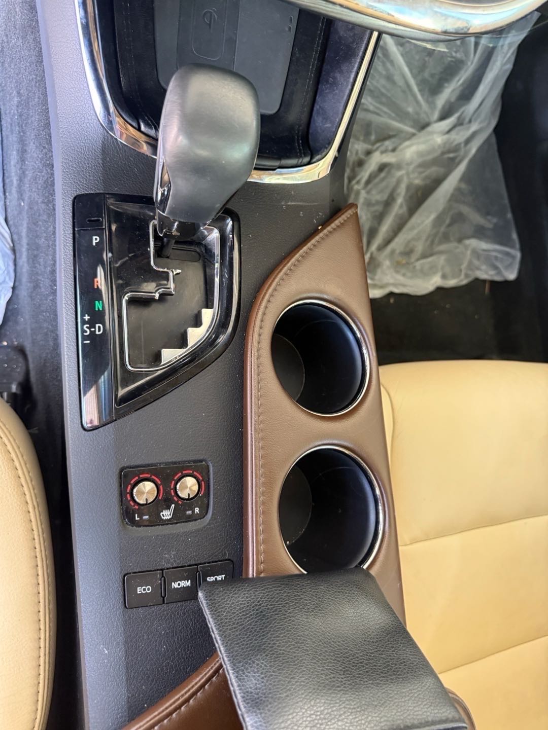 Car Image 2018 TOYOTA AVALON TOURING