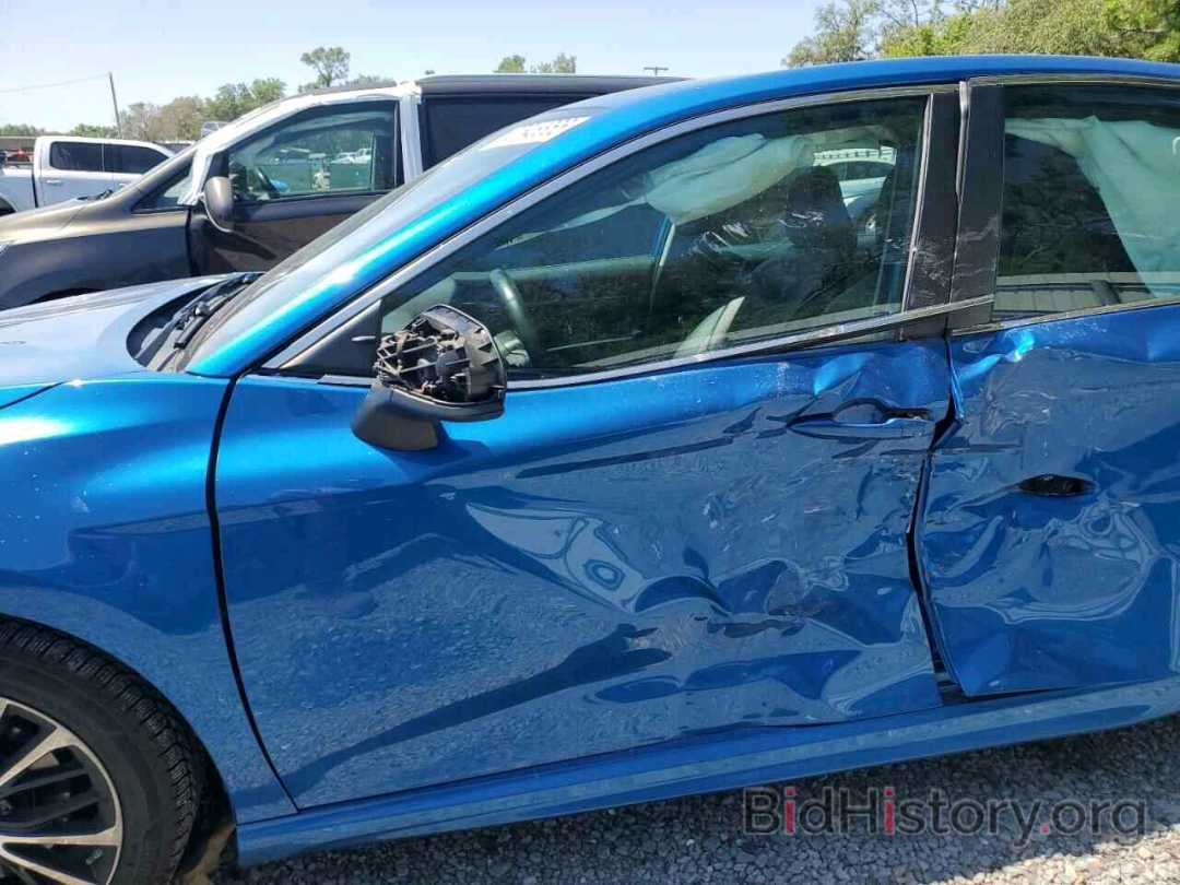 Car Image 2019 TOYOTA CAMRY