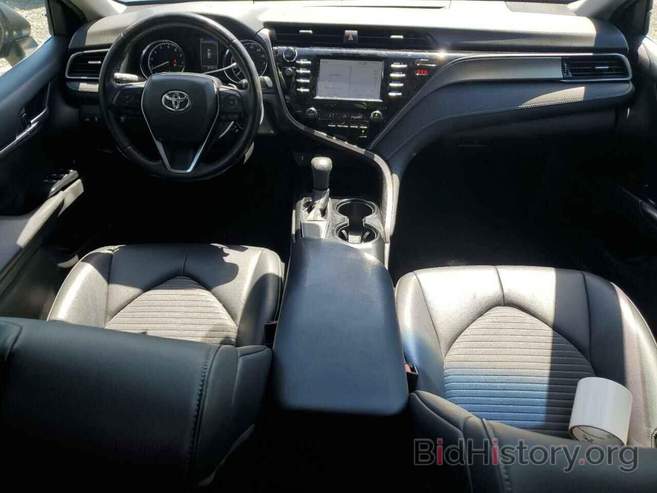 Car Image 2019 TOYOTA CAMRY