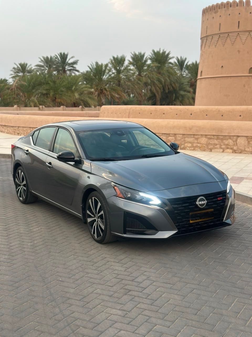 Car Image 2021 NISSAN ALTIMA SR