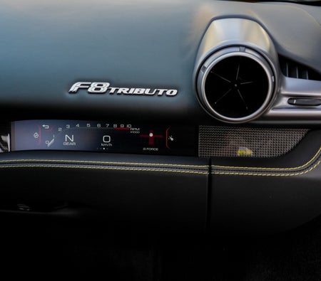 فيراري F8 2022