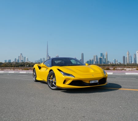 فيراري F8 2022