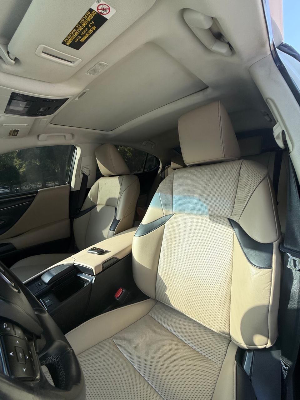 Car Image 2019 LEXUS ES 350