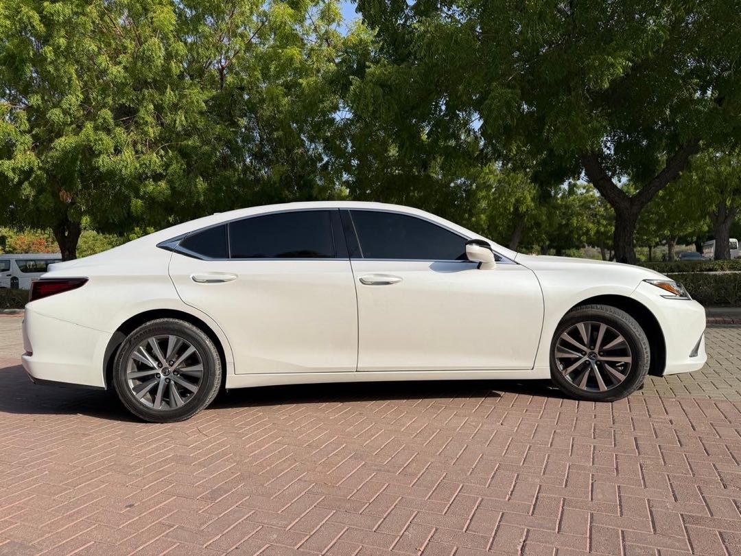 Car Image 2019 LEXUS ES 350