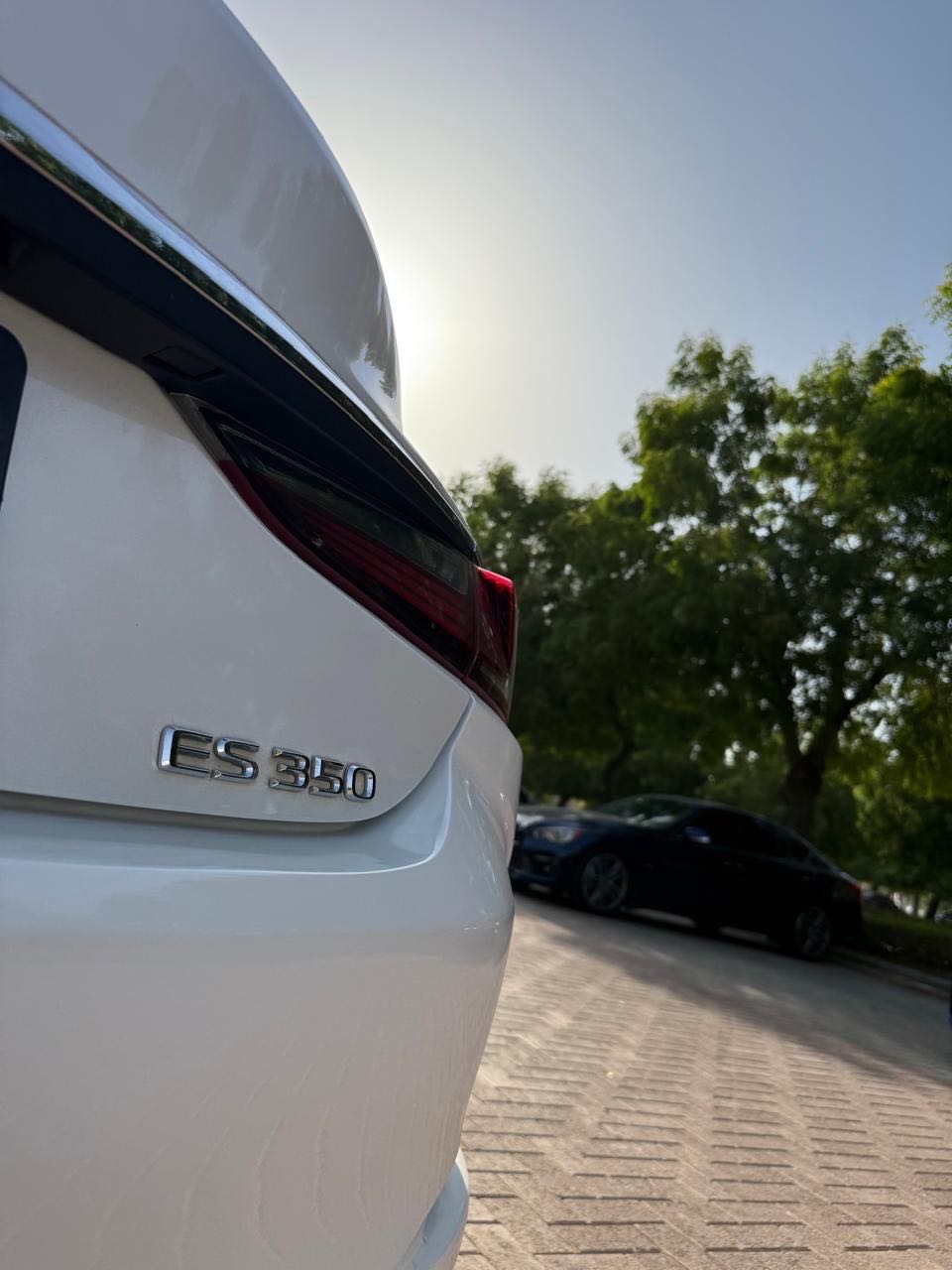 Car Image 2019 LEXUS ES 350