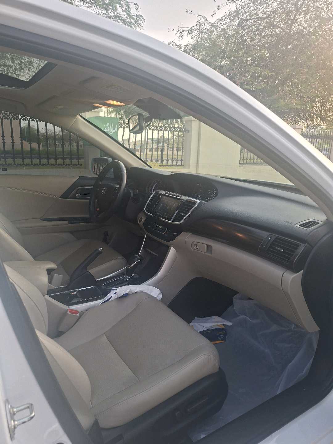Car Image 2017 HONDA ACCORD EXL