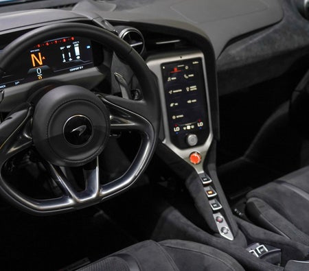 MCLAREN 750S 2025