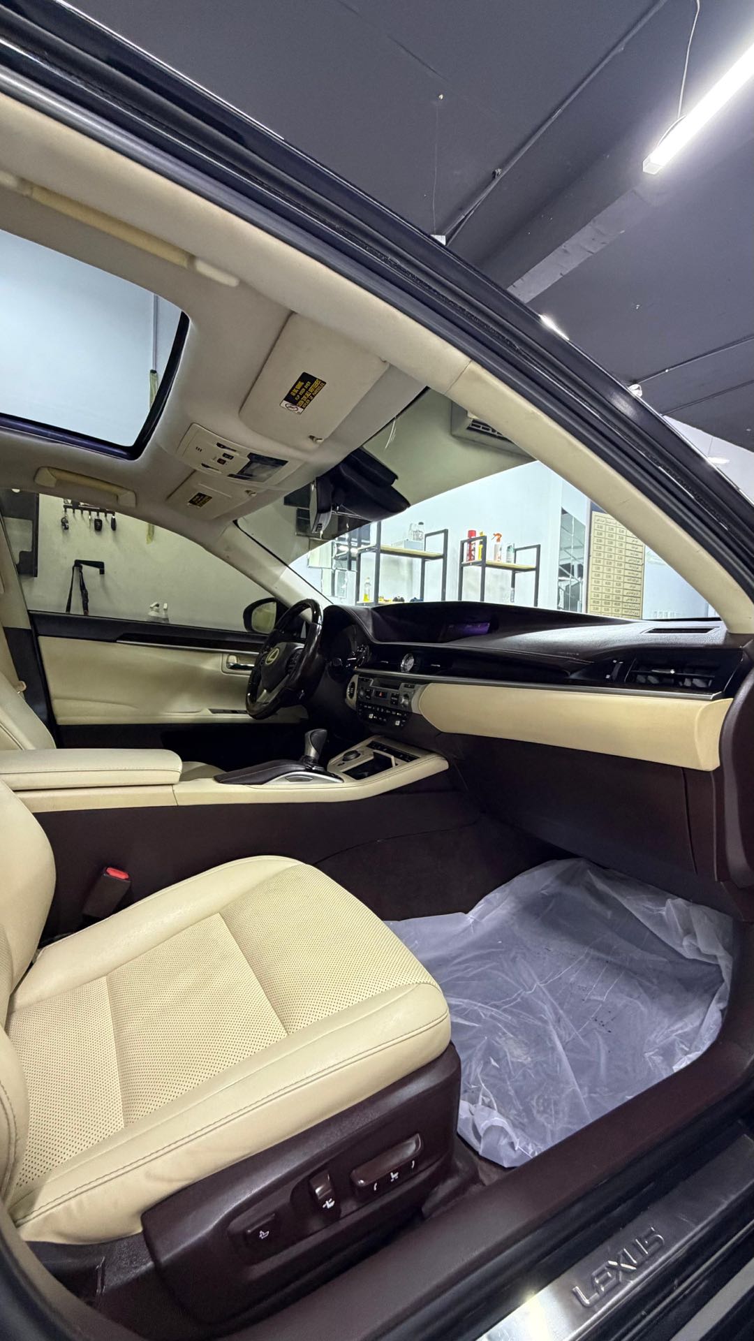 Car Image 2017 LEXUS ES 350