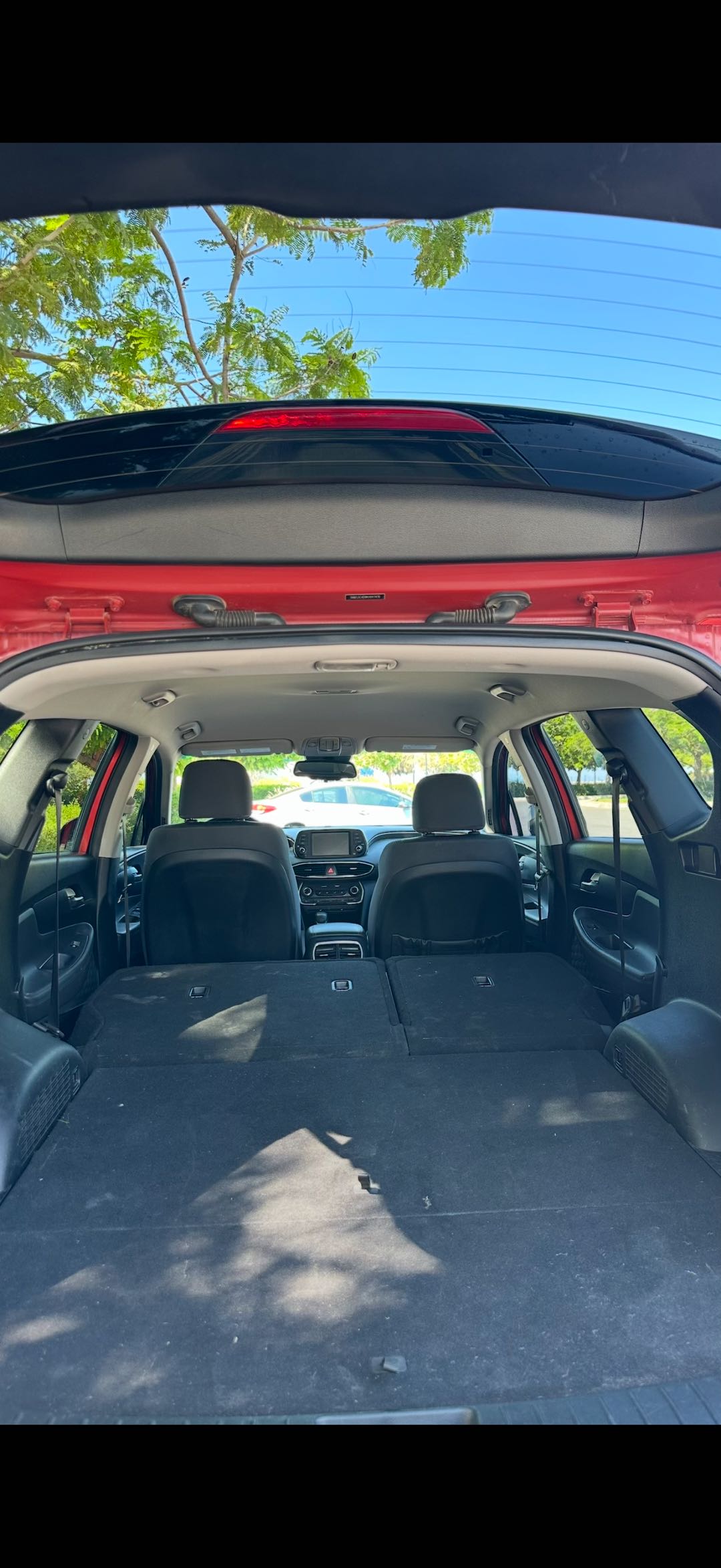 Car Image 2019 HYUNDAI SANTA FE 
