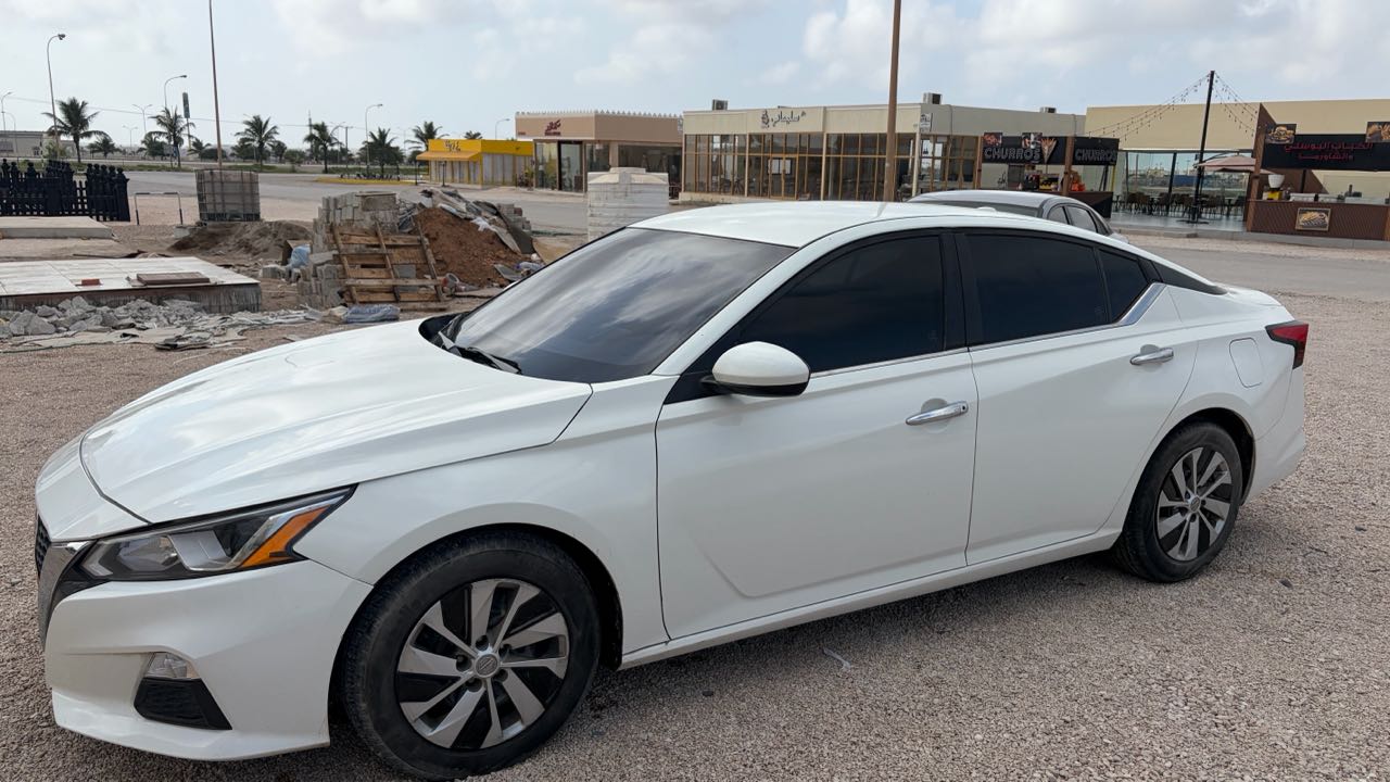 Car Image 2020 NISSAN ALTIMA S