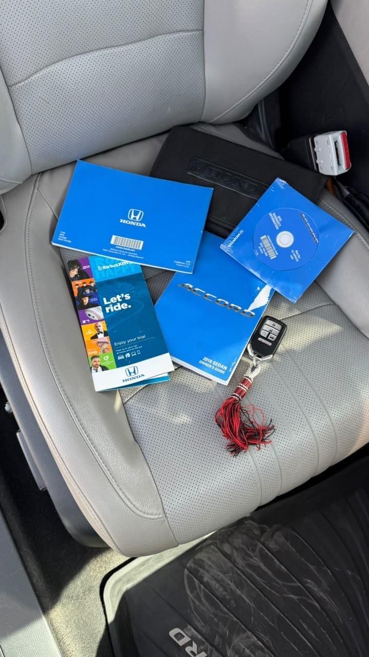 Car Image 2018 HONDA ACCORD SPORT