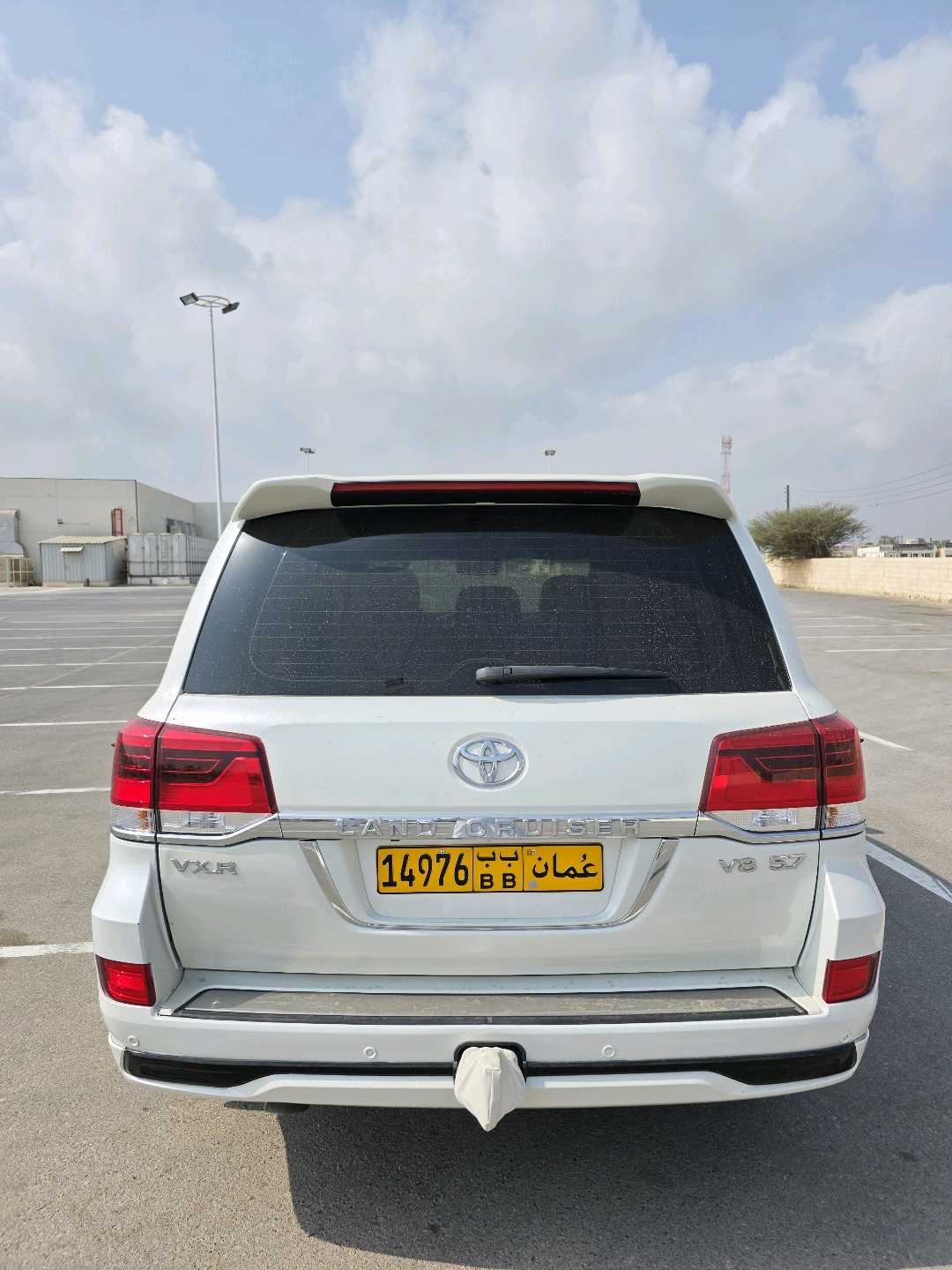 Car Image 2016 TOYOTA LAND CRUISER VX.R