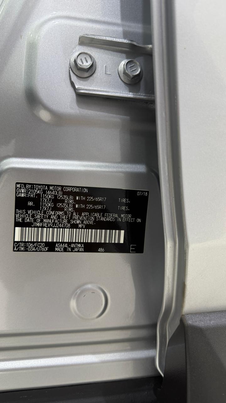 Car Image 2018 TOYOTA RAV4 XLE