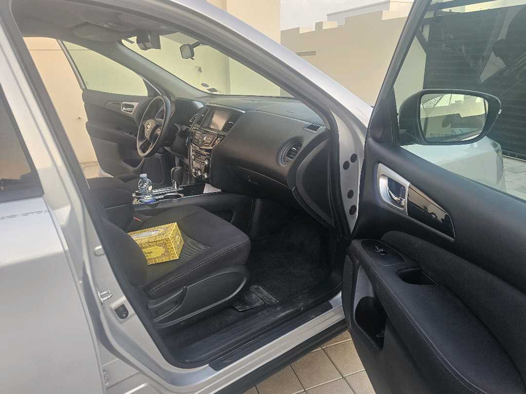 Car Image 2017 NISSAN PATHFINDER S