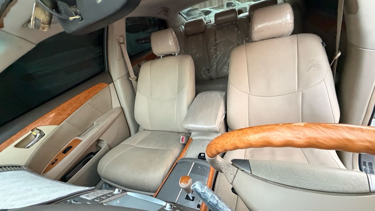 Car Image 2006 TOYOTA AVALON LIMITED