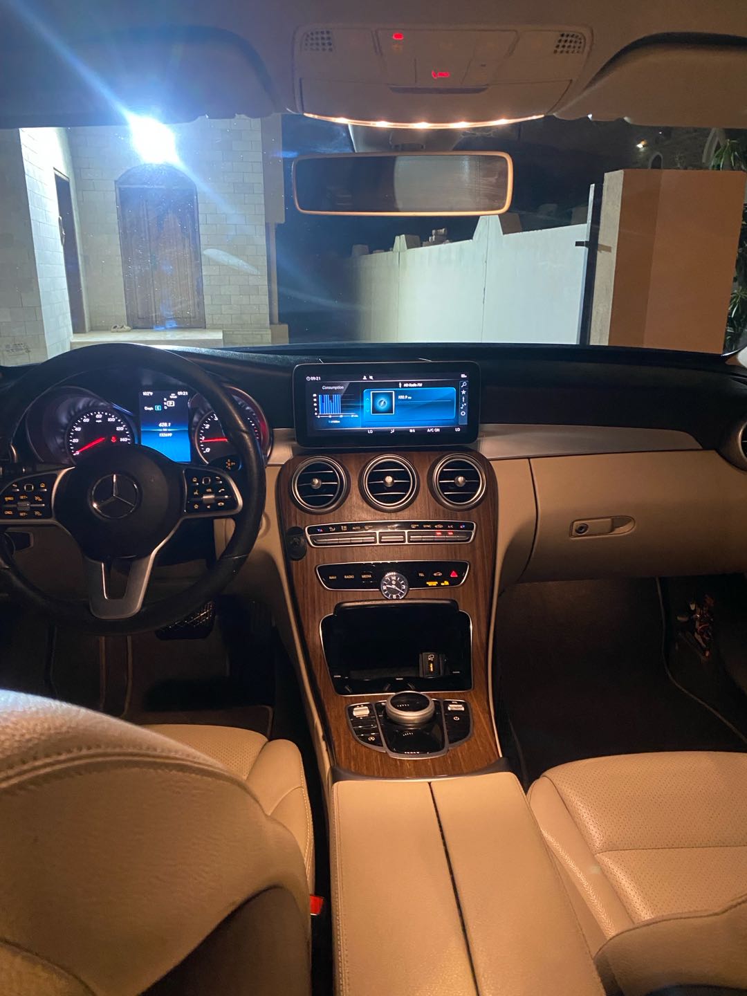 Car Image 2019 MERCEDES C Class 300