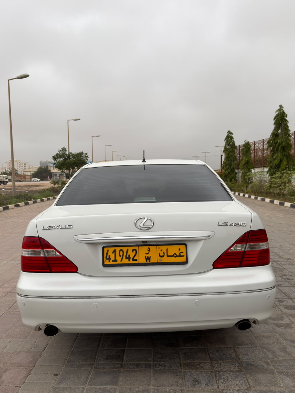Car Image 2004 LEXUS LS 430