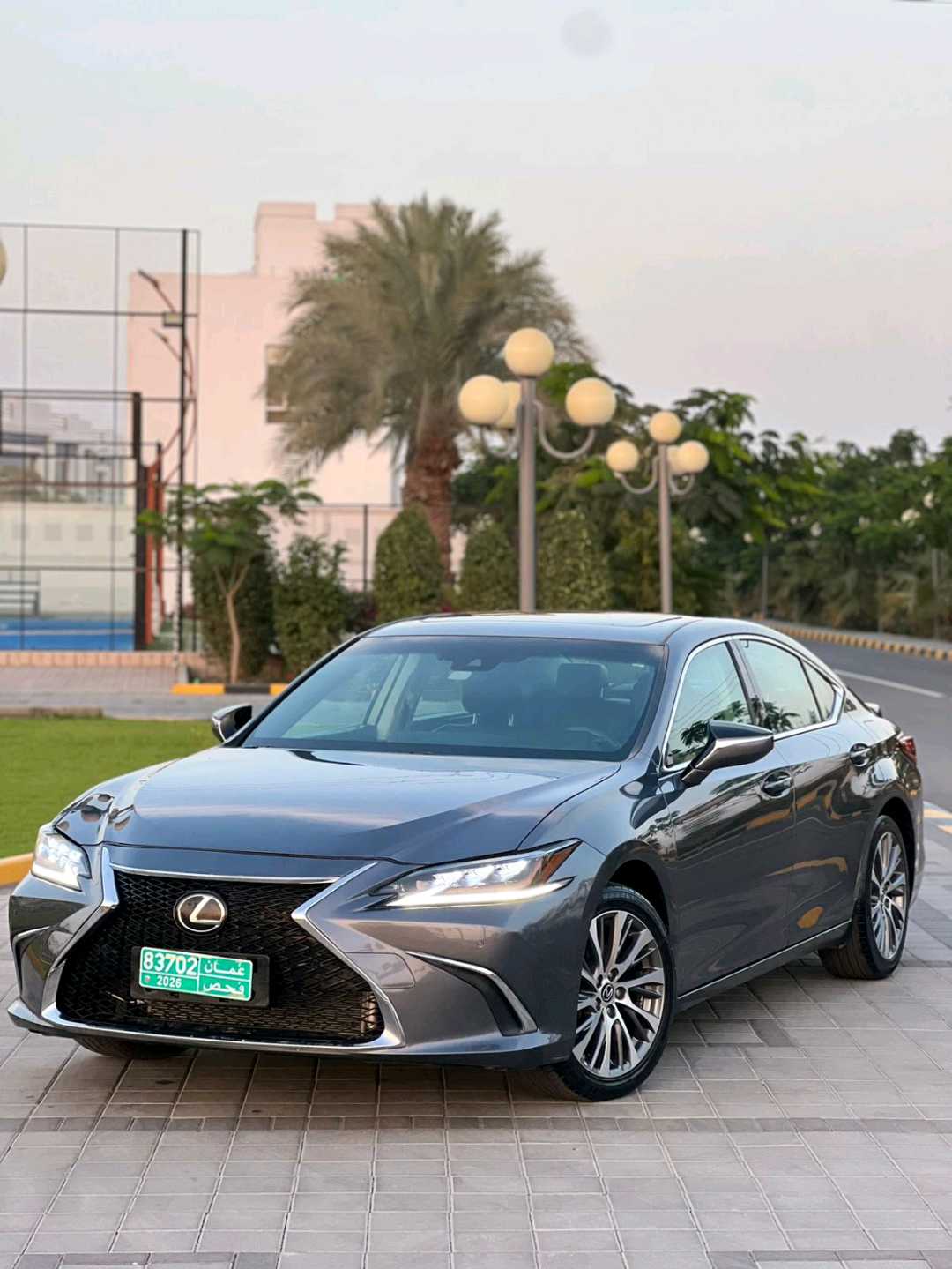 Car Image 2019 LEXUS ES 350