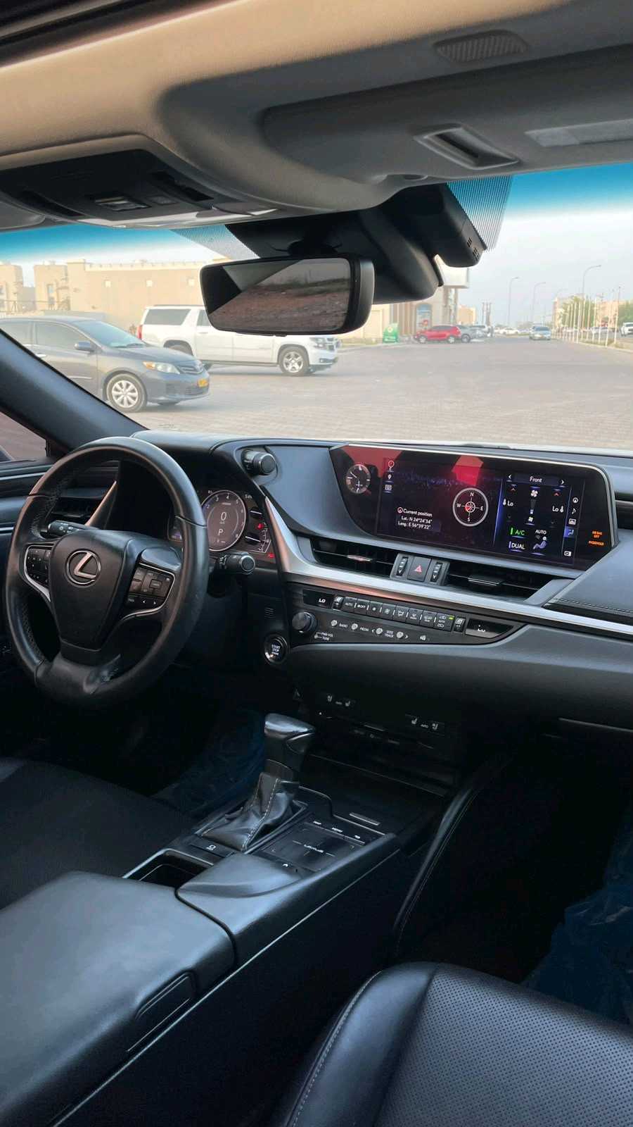 Car Image 2019 LEXUS ES 350