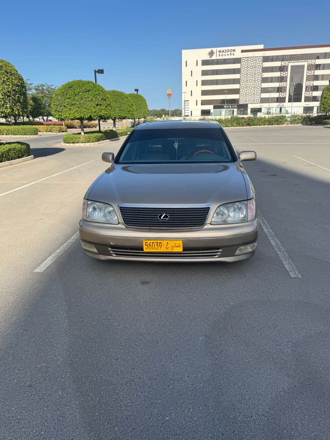 Car Image 1999 LEXUS LS 400