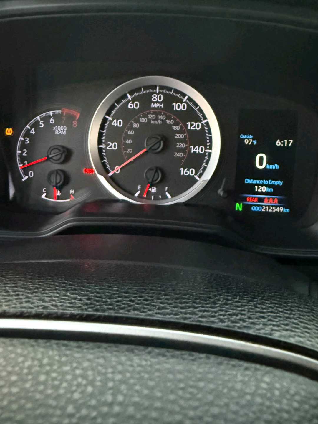 Car Image 2020 TOYOTA COROLLA SE