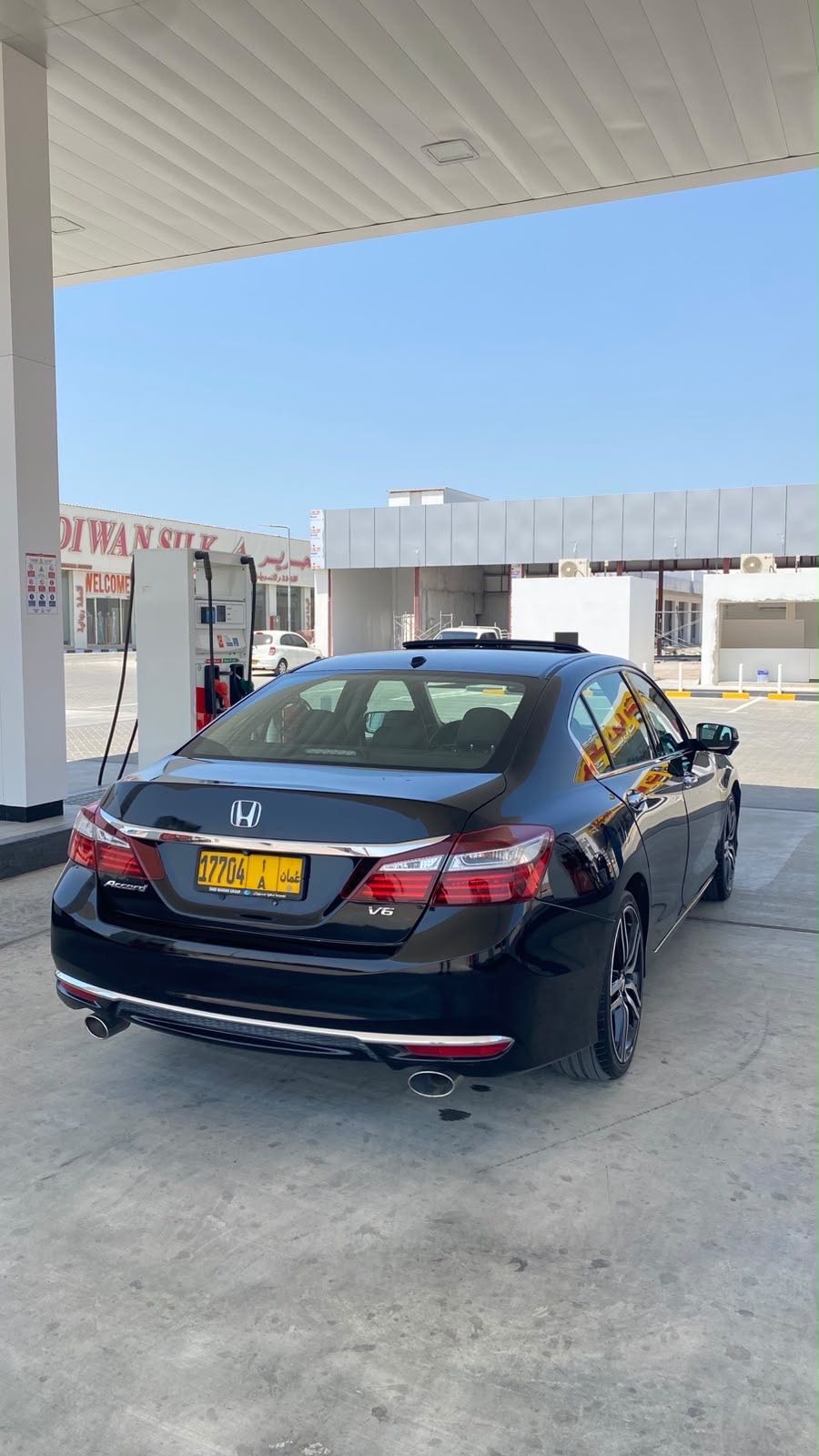 Car Image 2017 HONDA ACCORD TOURING