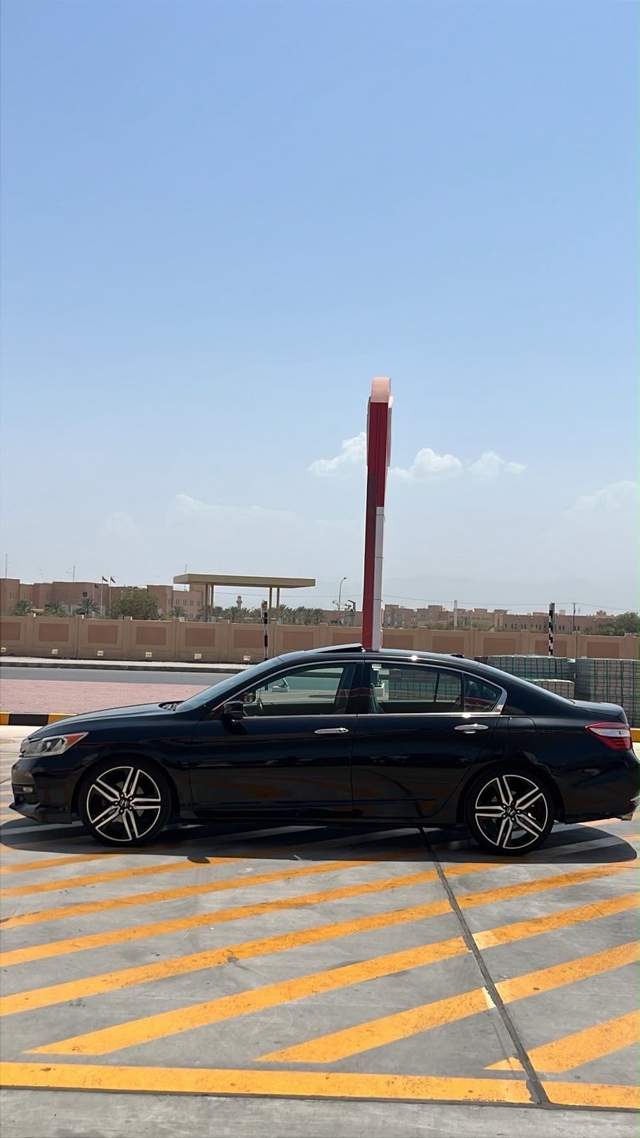 Car Image 2017 HONDA ACCORD TOURING