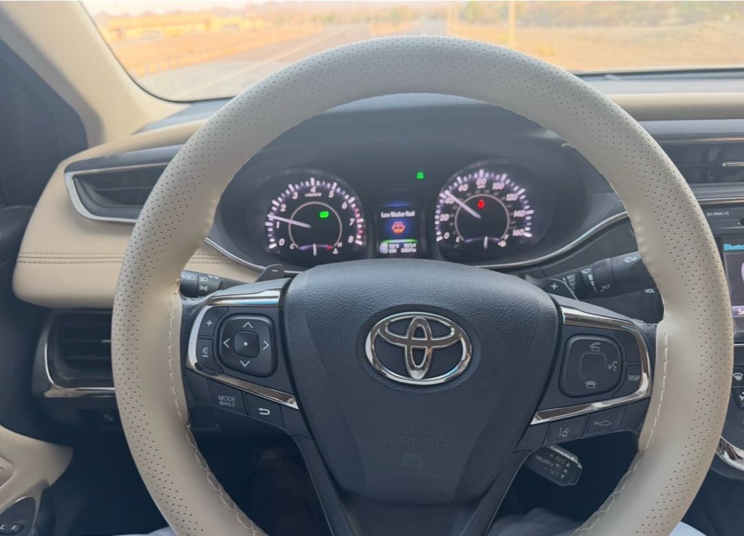 Car Image 2018 TOYOTA AVALON XLE