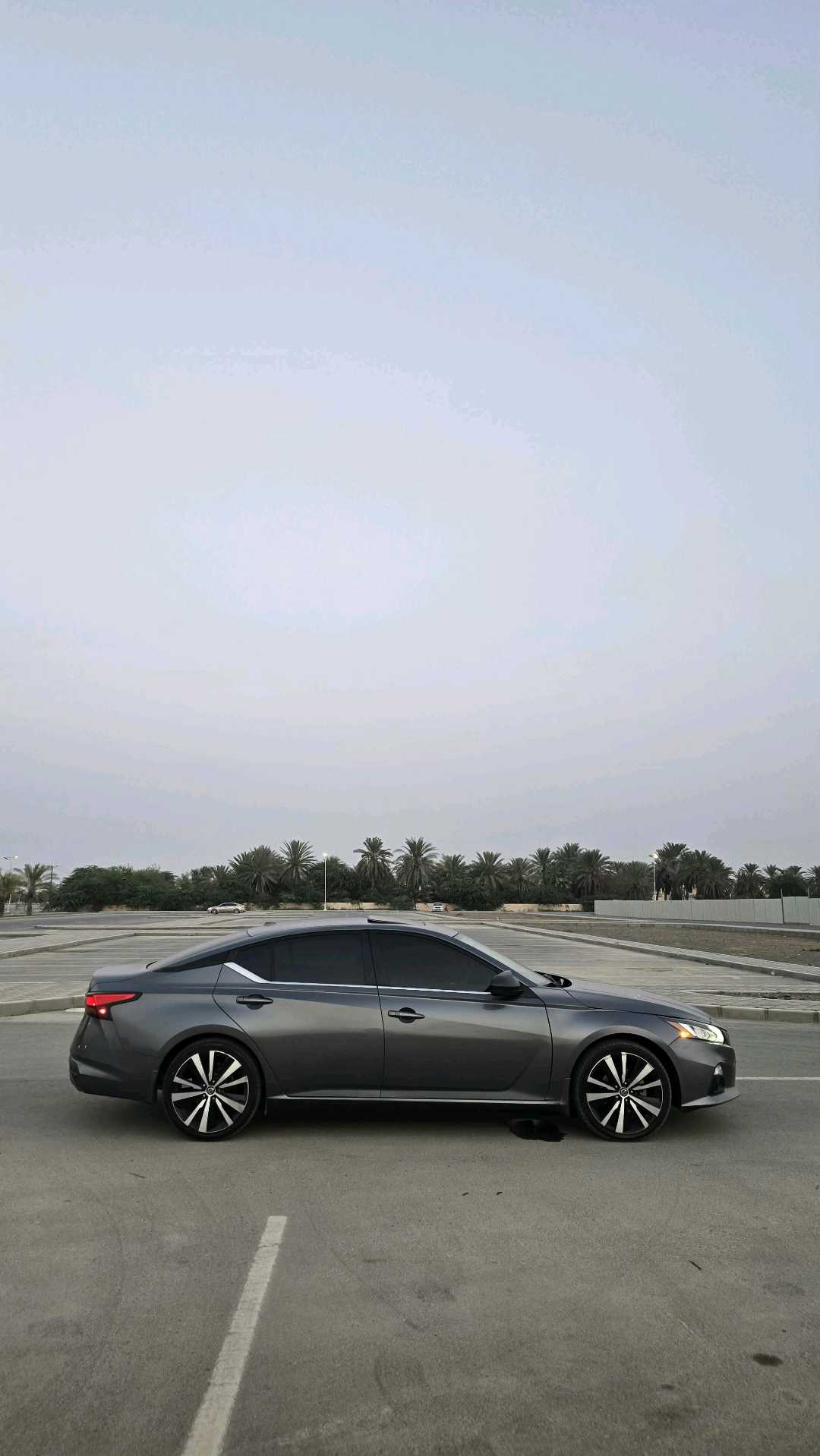 Car Image 2021 NISSAN ALTIMA SR