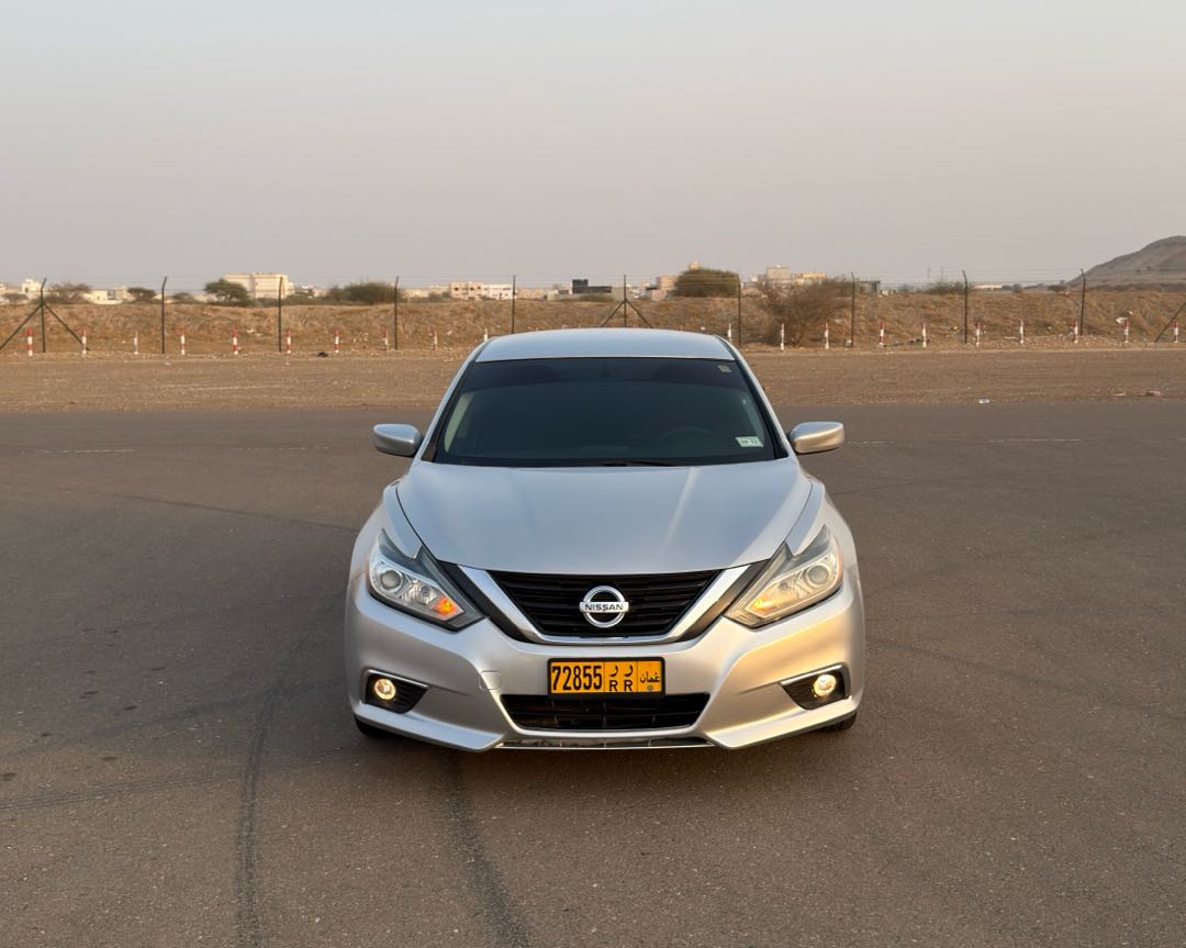 Car Image 2017 NISSAN ALTIMA S
