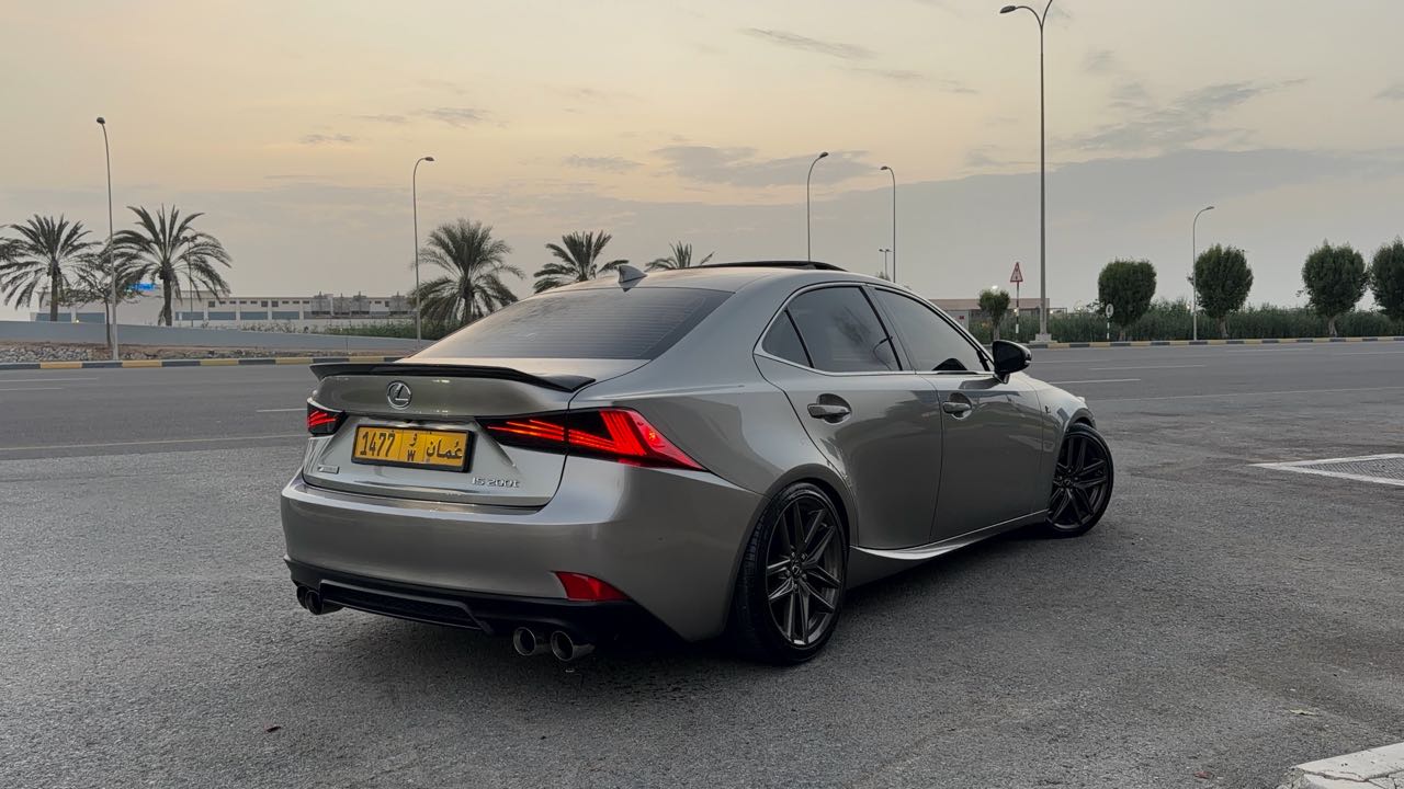Car Image 2017 LEXUS IS 200