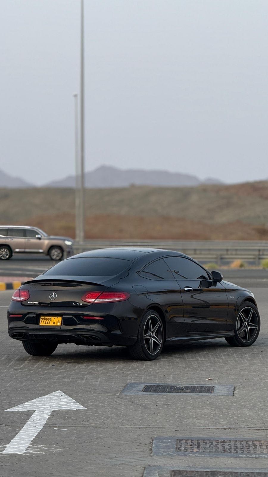 Car Image 2018 MERCEDES C Class 43