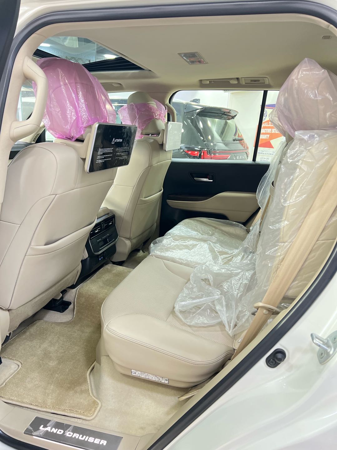 Car Image 2023 TOYOTA LAND CRUISER GX.R