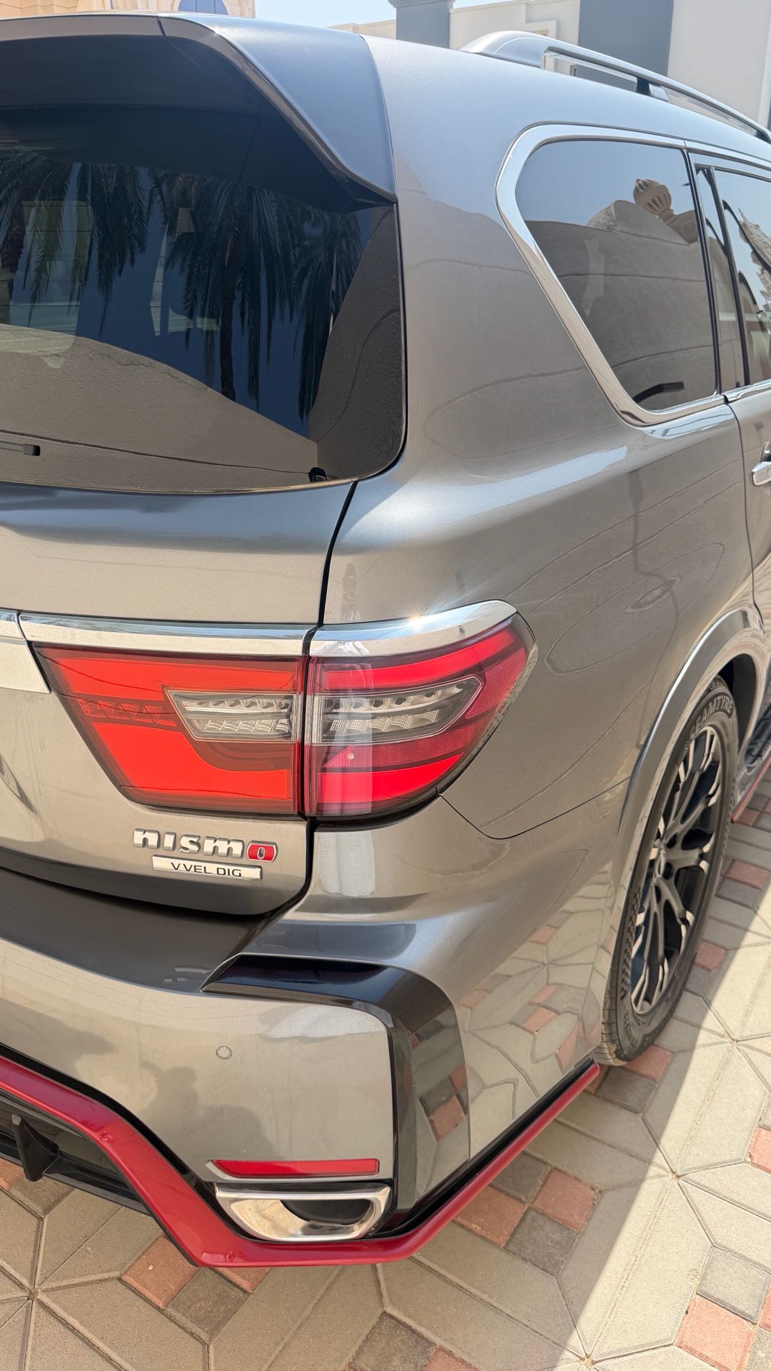Car Image 2019 NISSAN ARMADA 