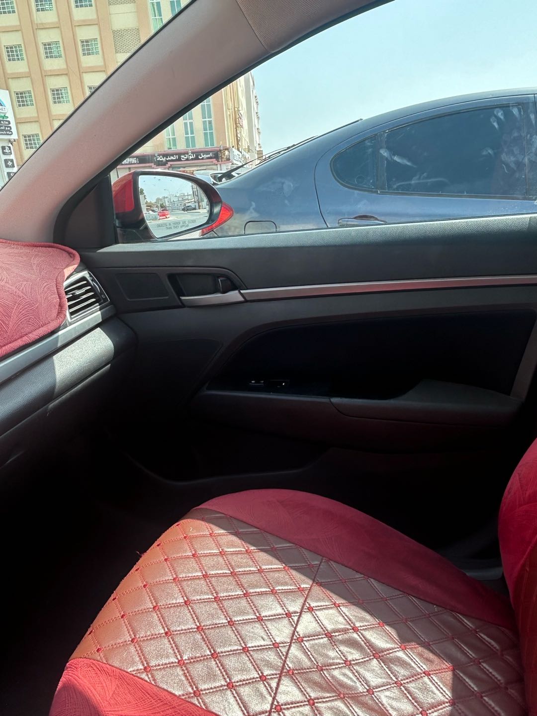 Car Image 2017 HYUNDAI ELANTRA SE