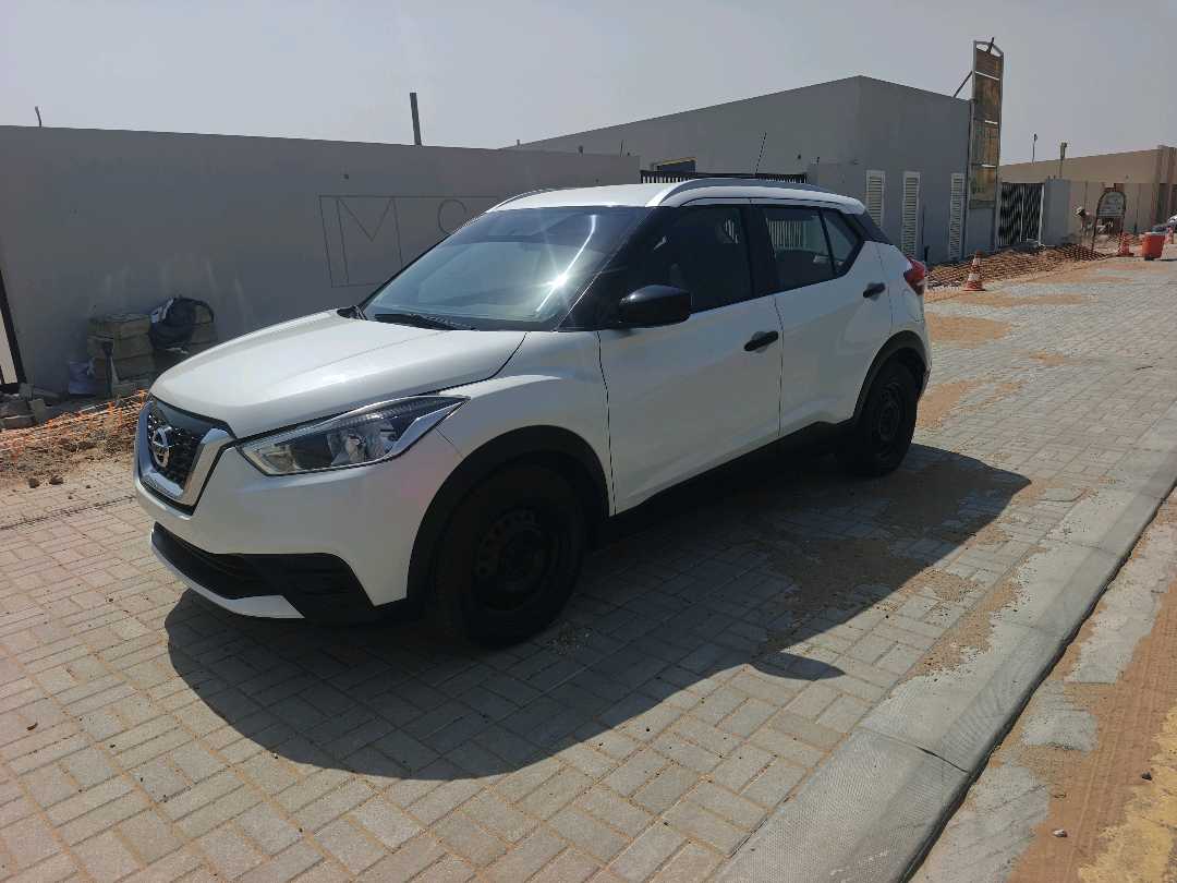 Car Image 2018 NISSAN KICKS 