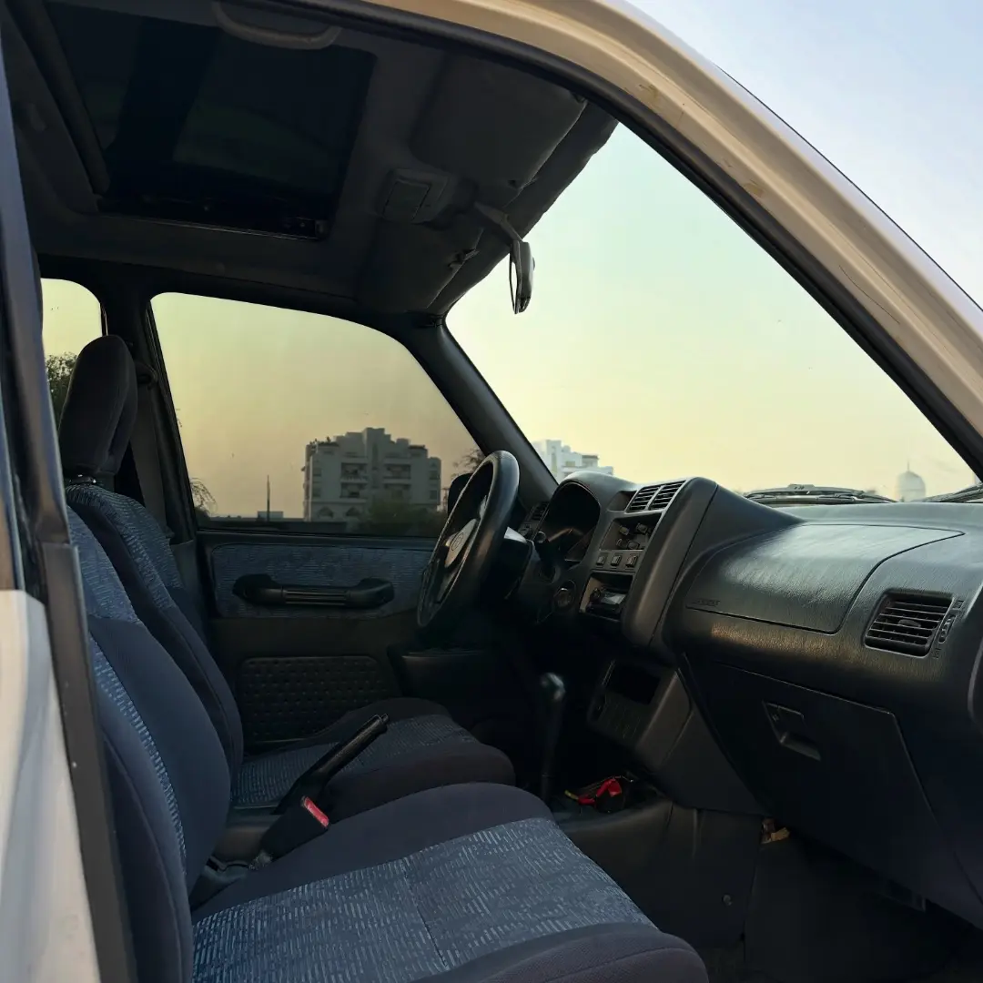 Car Image 1999 TOYOTA RAV4 