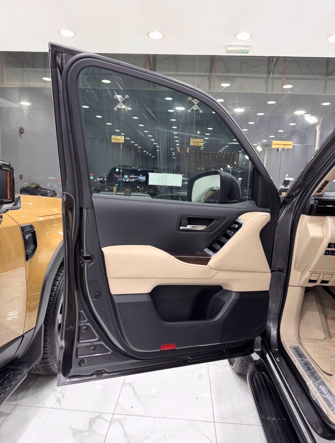 Car Image 2022 TOYOTA LAND CRUISER GX.R