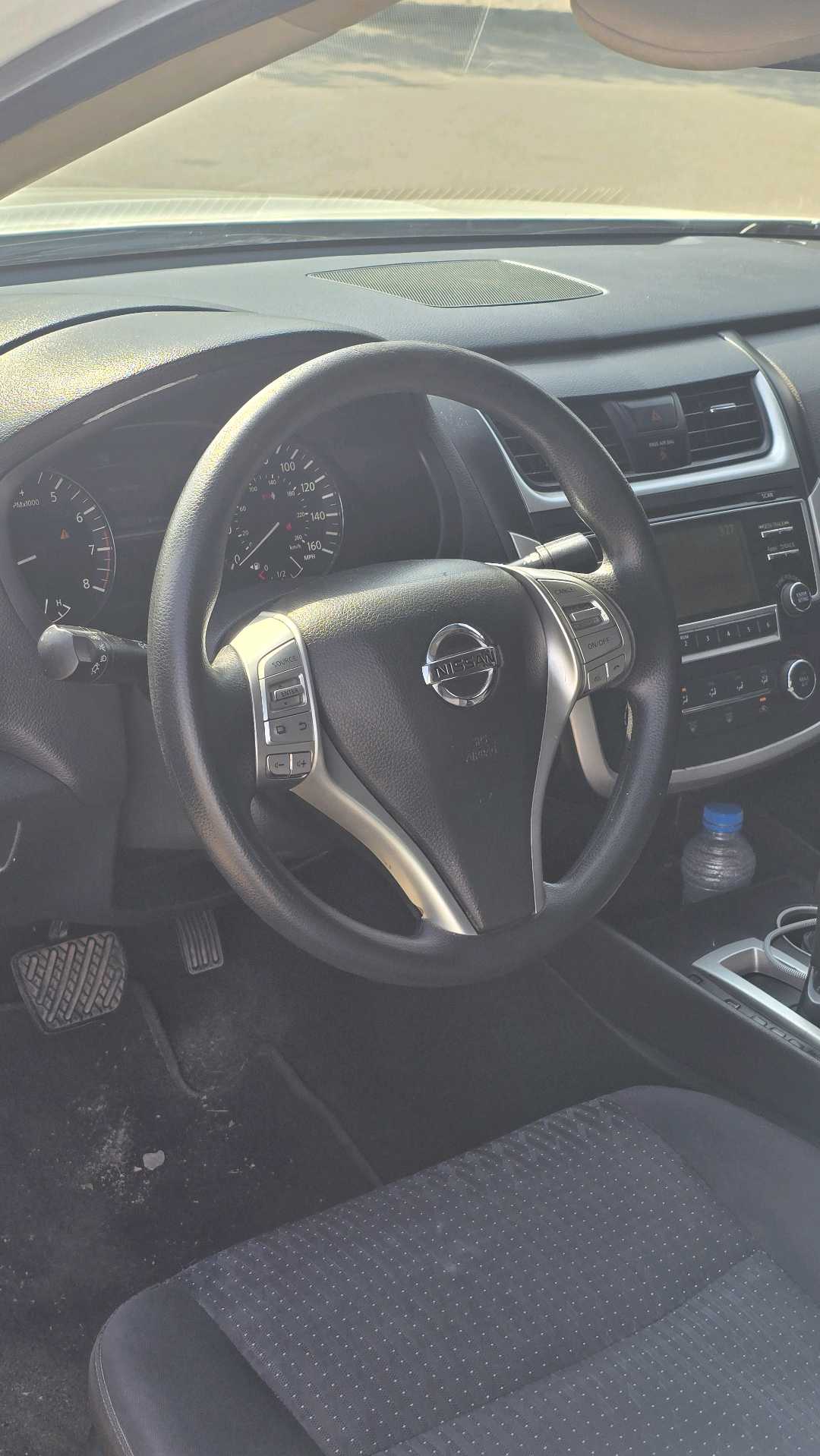 Car Image 2016 NISSAN ALTIMA SV