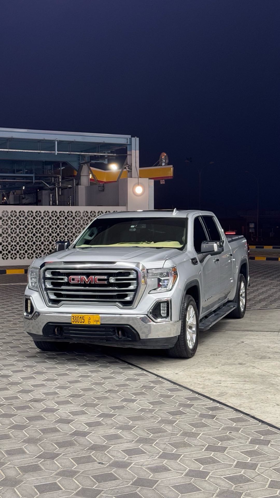 Car Image 2021 GMC SIERRA SLT