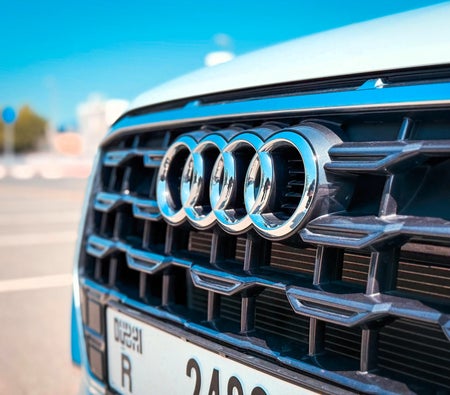 AUDI Q2 2024