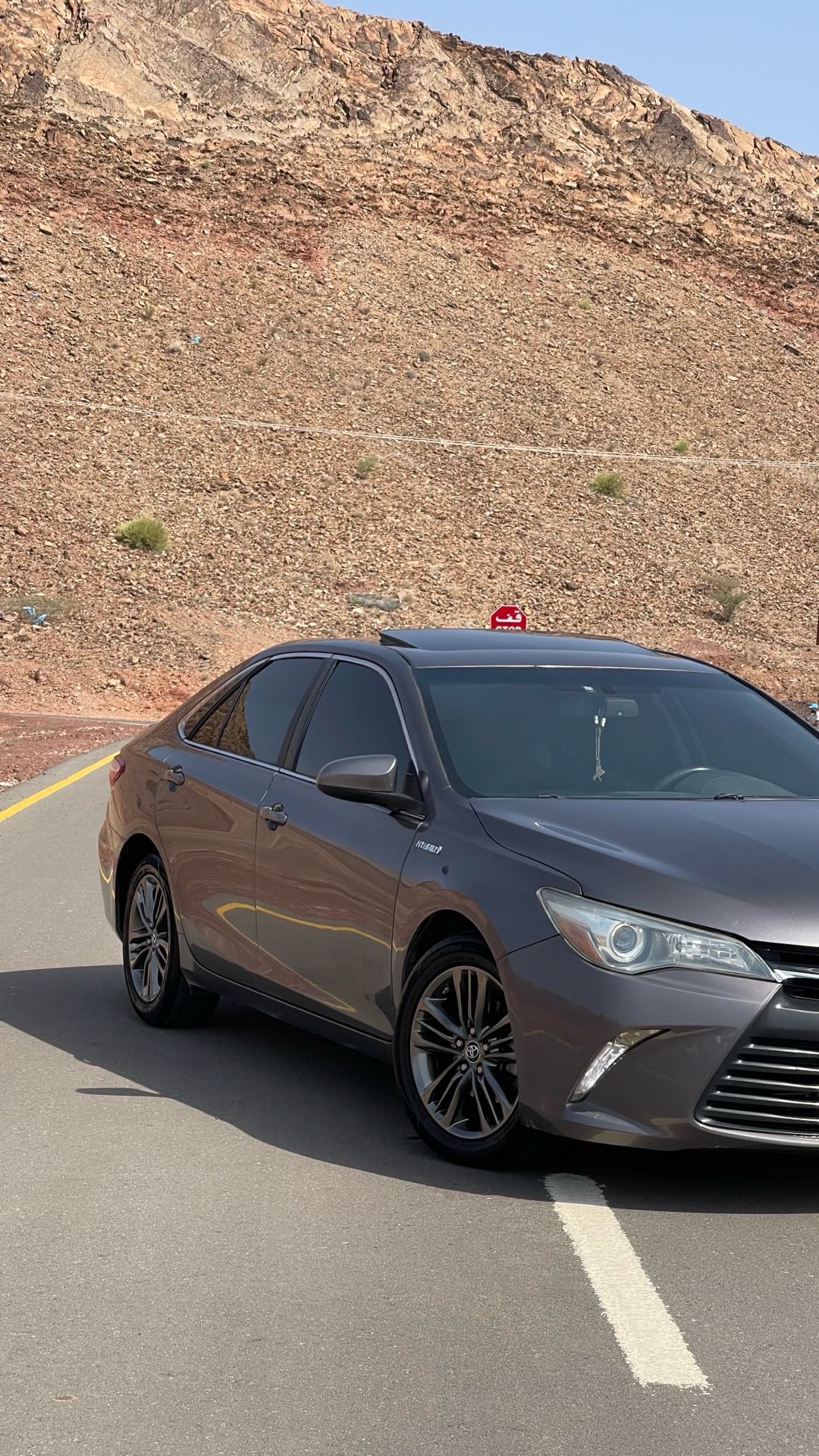 Car Image 2017 TOYOTA CAMRY XLE